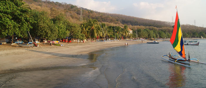 Pantai Pasir Putih Situbondo